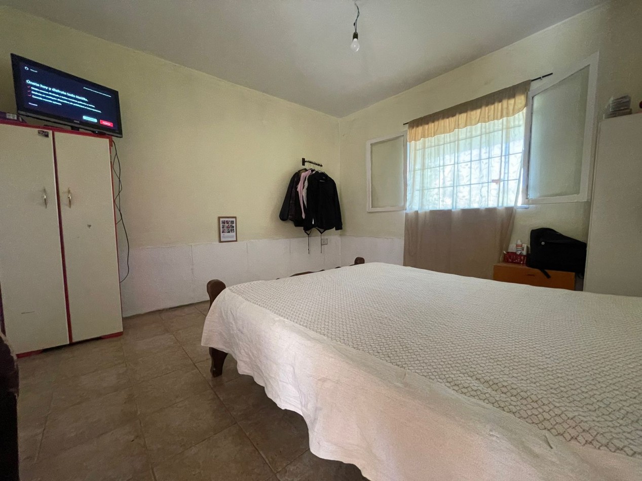 EN VENTA CASA DE DOS DORMITORIOS EN AVDA. JORGE NEWBERY Y LAS GARZAS