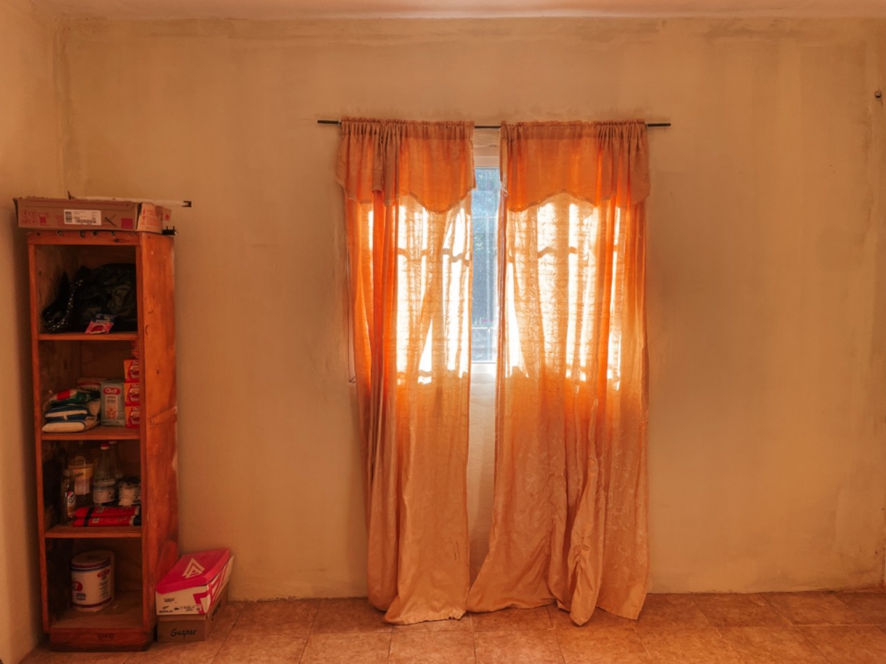 EN VENTA CASA DE DOS DORMITORIOS EN AVDA. JORGE NEWBERY Y LAS GARZAS