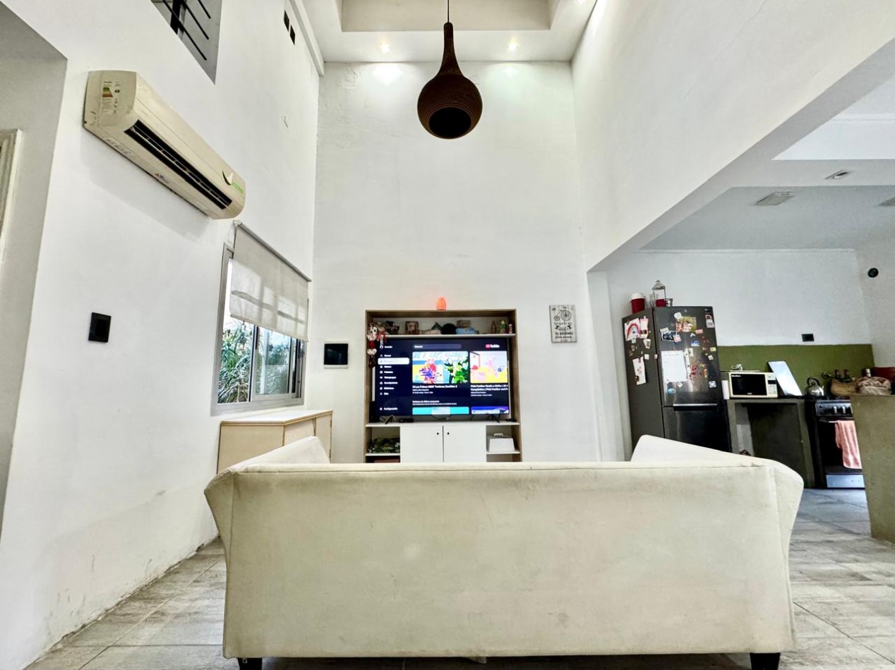 VENTA CASA 2 DORMITORIOS CON PATIO ZONA GOLF