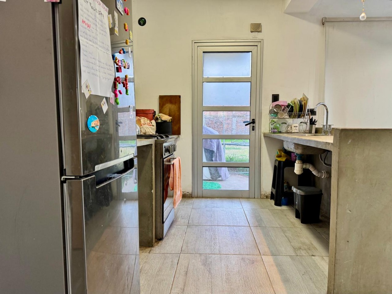 VENTA CASA 2 DORMITORIOS CON PATIO ZONA GOLF