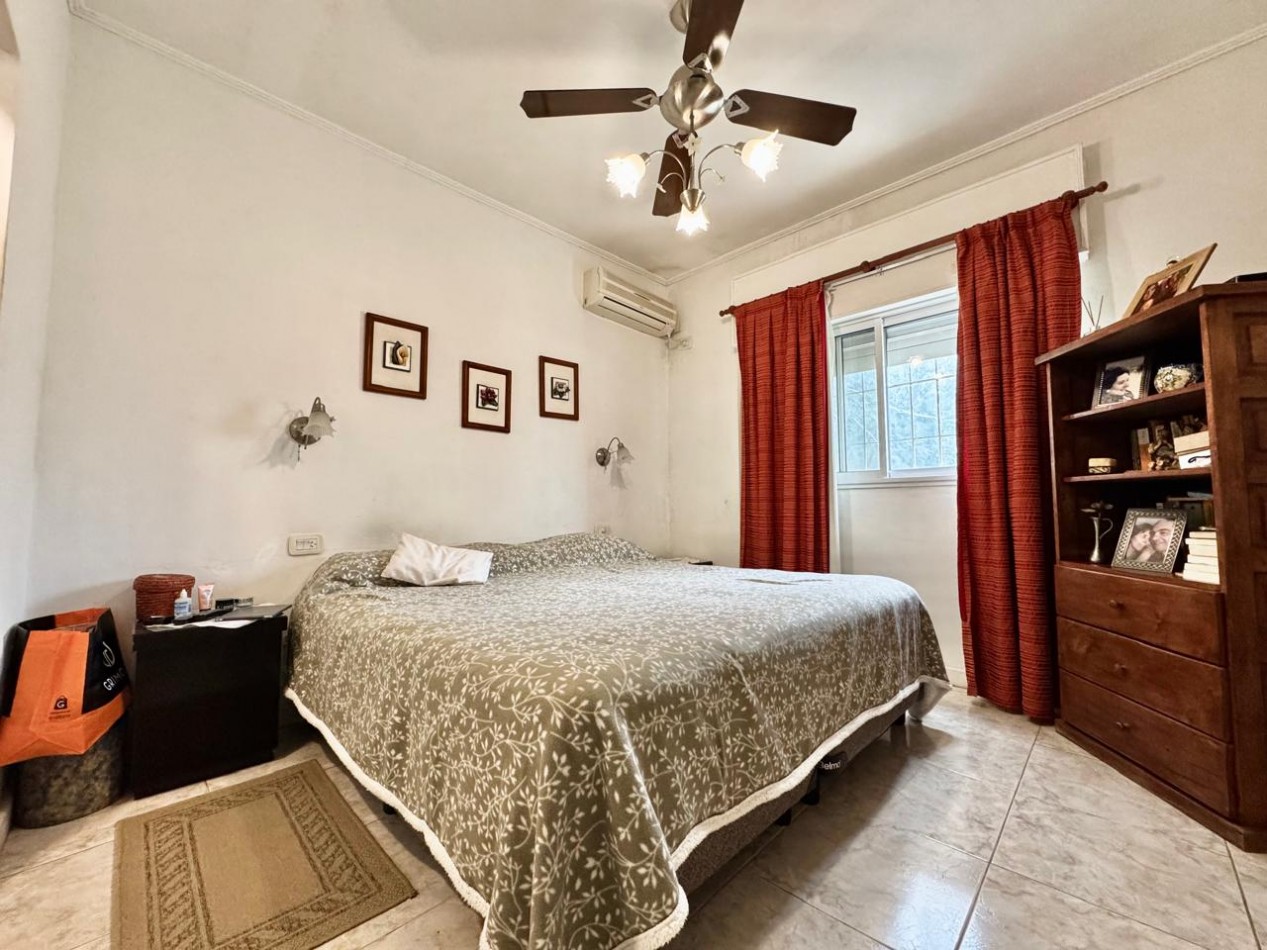 VENTA CASA 3 DORMITORIOS COCHERA Y PATIO ZONA LA TOMA