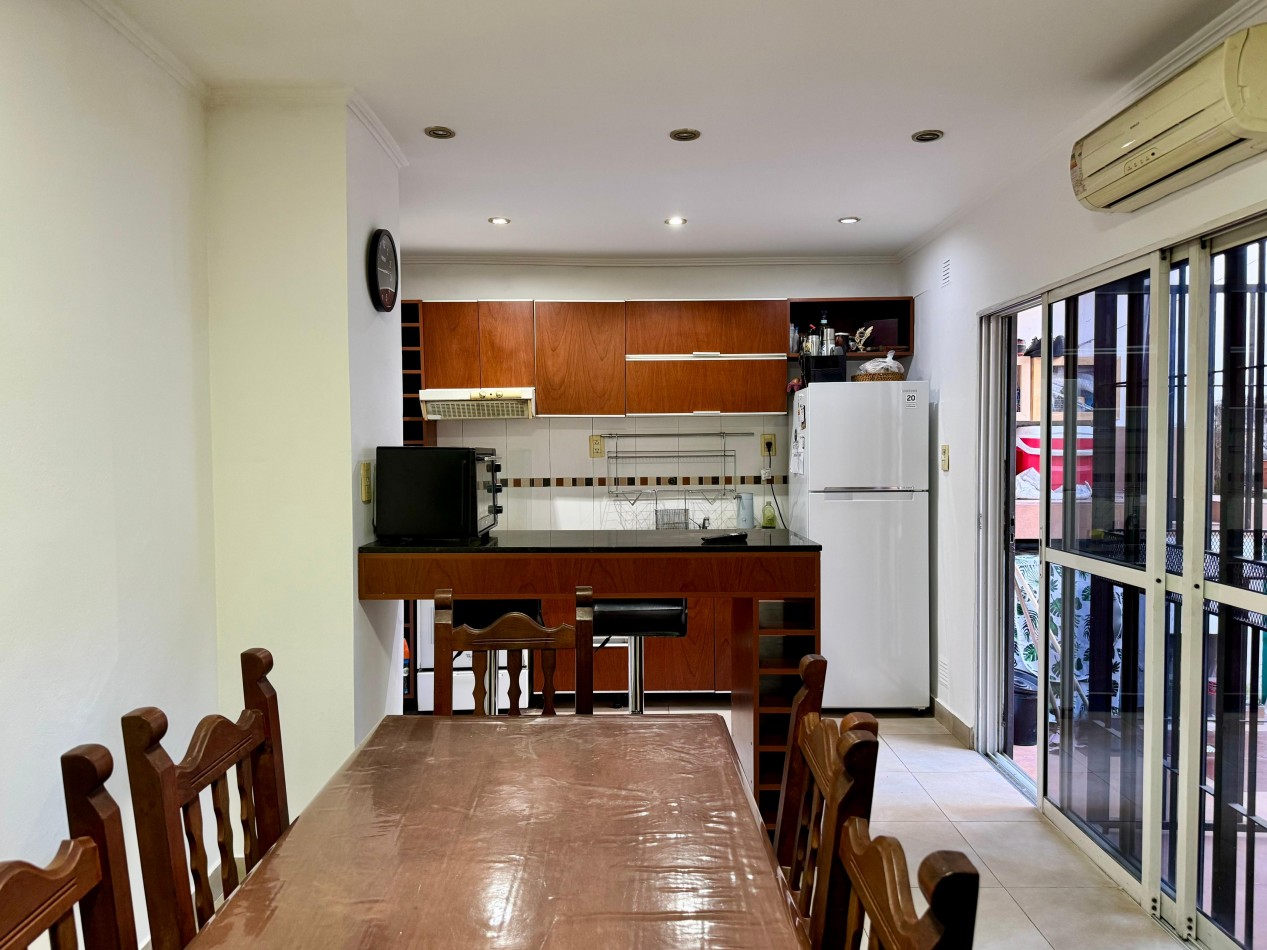 CASA EN VENTA EN EL CENTRO DE PARANA- Carbo y 9 de Julio | Apta credito