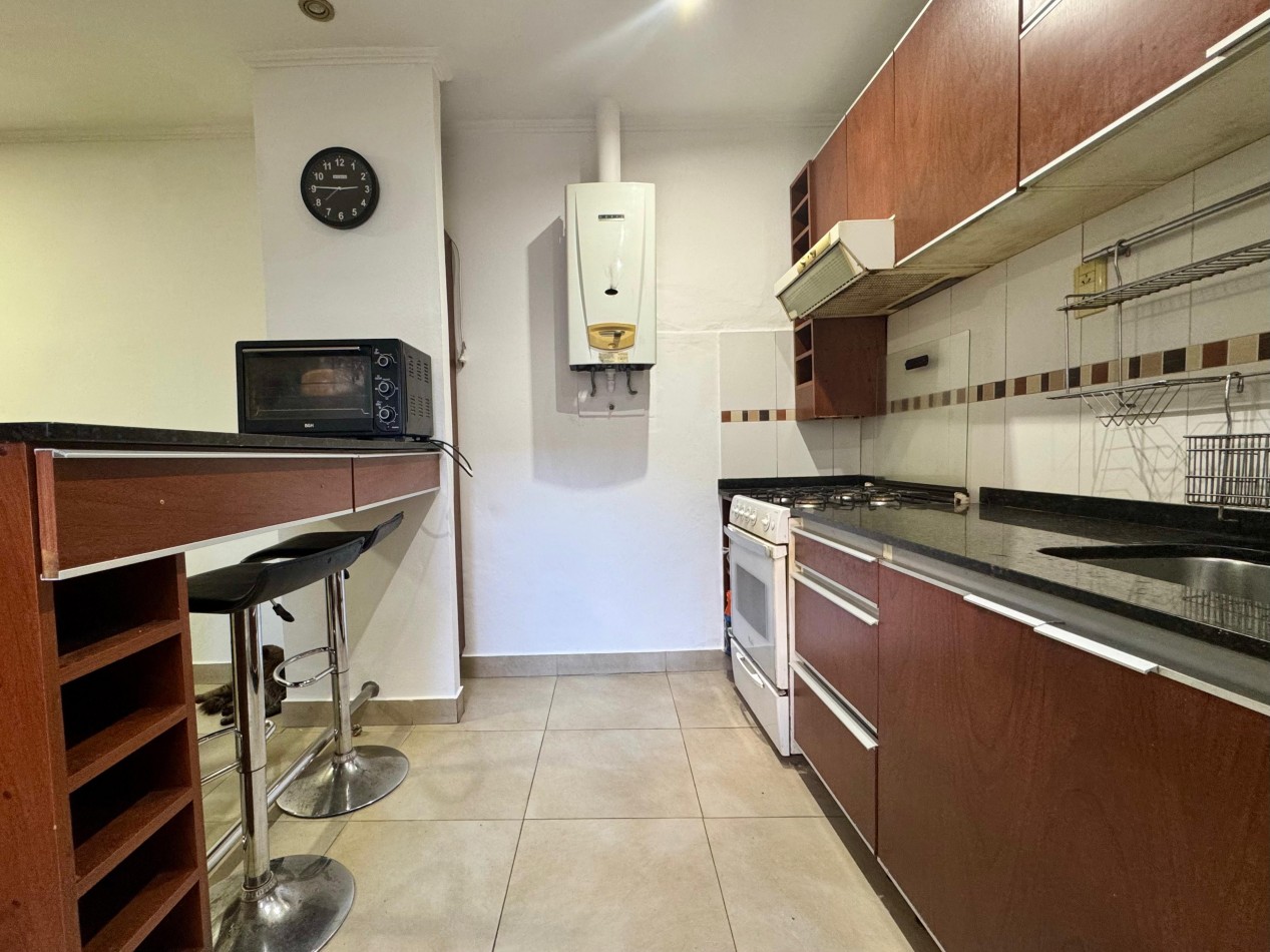 CASA EN VENTA EN EL CENTRO DE PARANA- Carbo y 9 de Julio | Apta credito