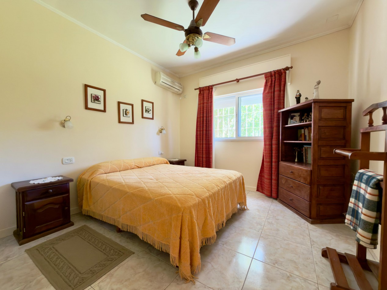 VENTA CASA 3 DORMITORIOS COCHERA Y PATIO ZONA LA TOMA