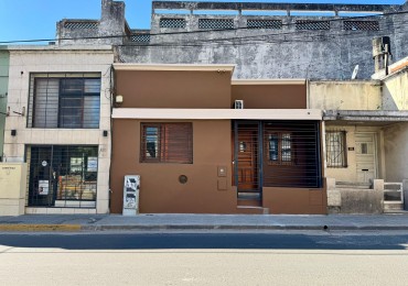 CASA EN VENTA EN EL CENTRO DE PARANA- Carbo y 9 de Julio | Apta credito