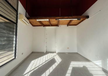 ALQUILER LOCAL COMERCIAL SOBRE CALLE GUALEGUAYCHU